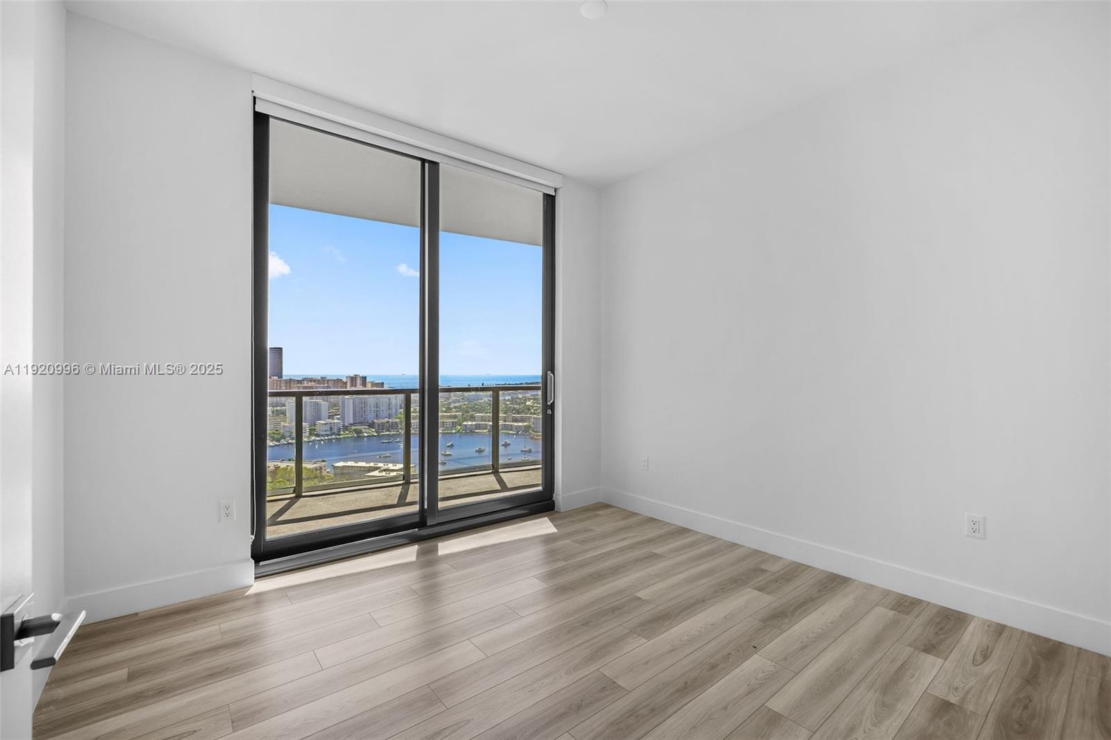 101 Diplomat Pkwy # 2610