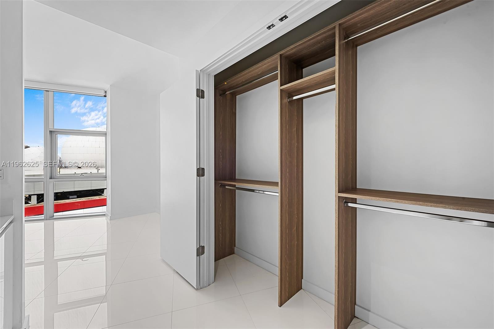 851 NE 1st Ave # 1012