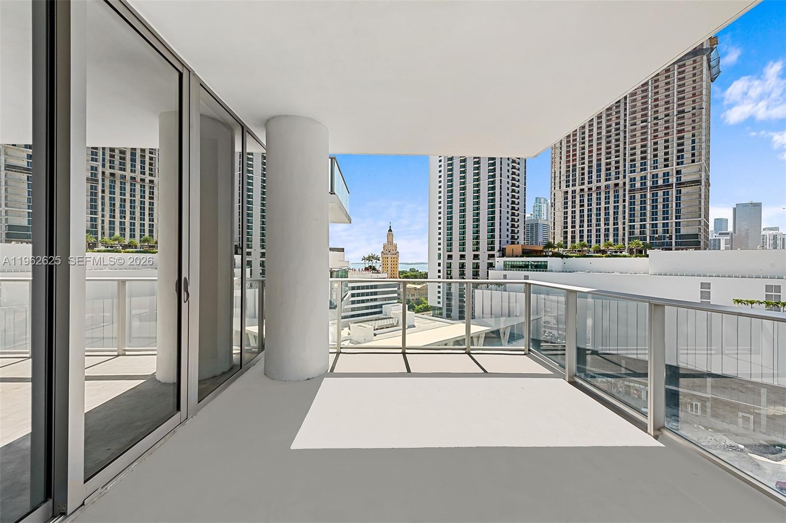 851 NE 1st Ave # 1012