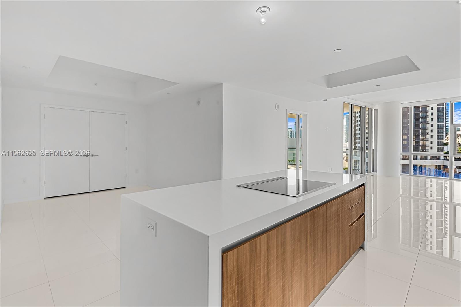 851 NE 1st Ave # 1012