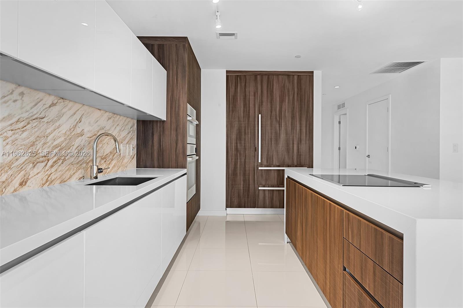 851 NE 1st Ave # 1012