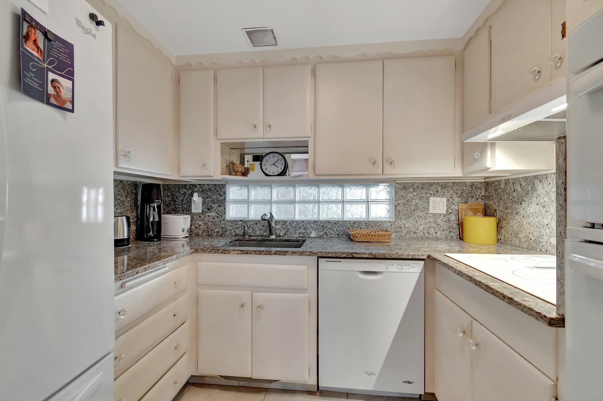 2711 S Ocean Boulevard 0020