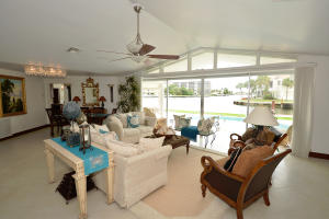 4202 Intracoastal Drive