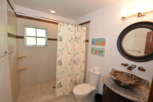 4202 Intracoastal Drive