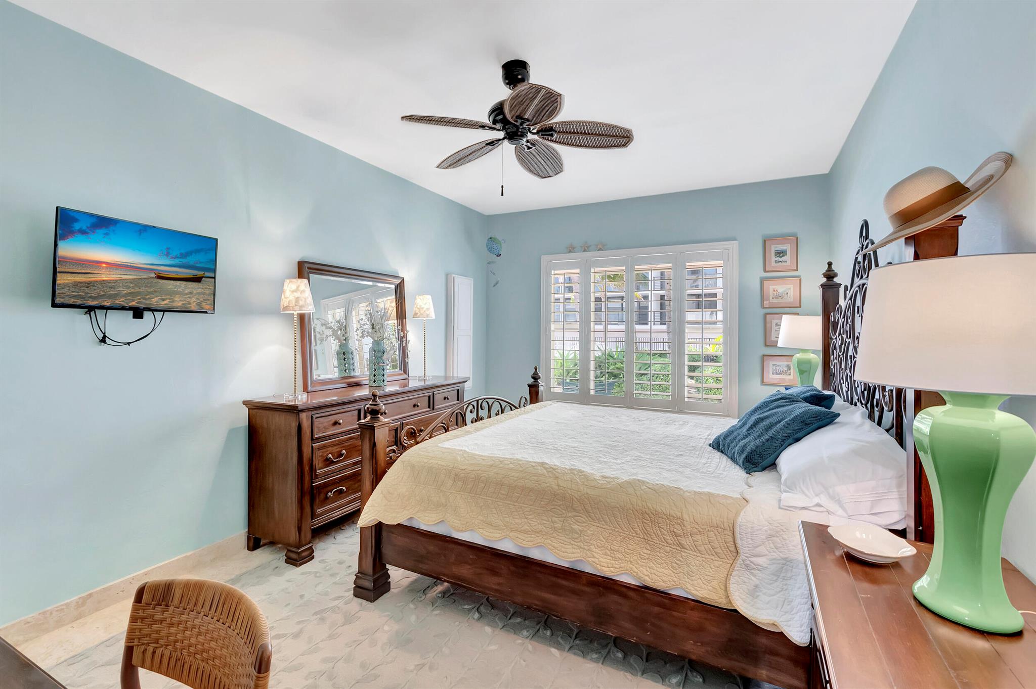 2711 S Ocean Boulevard 5