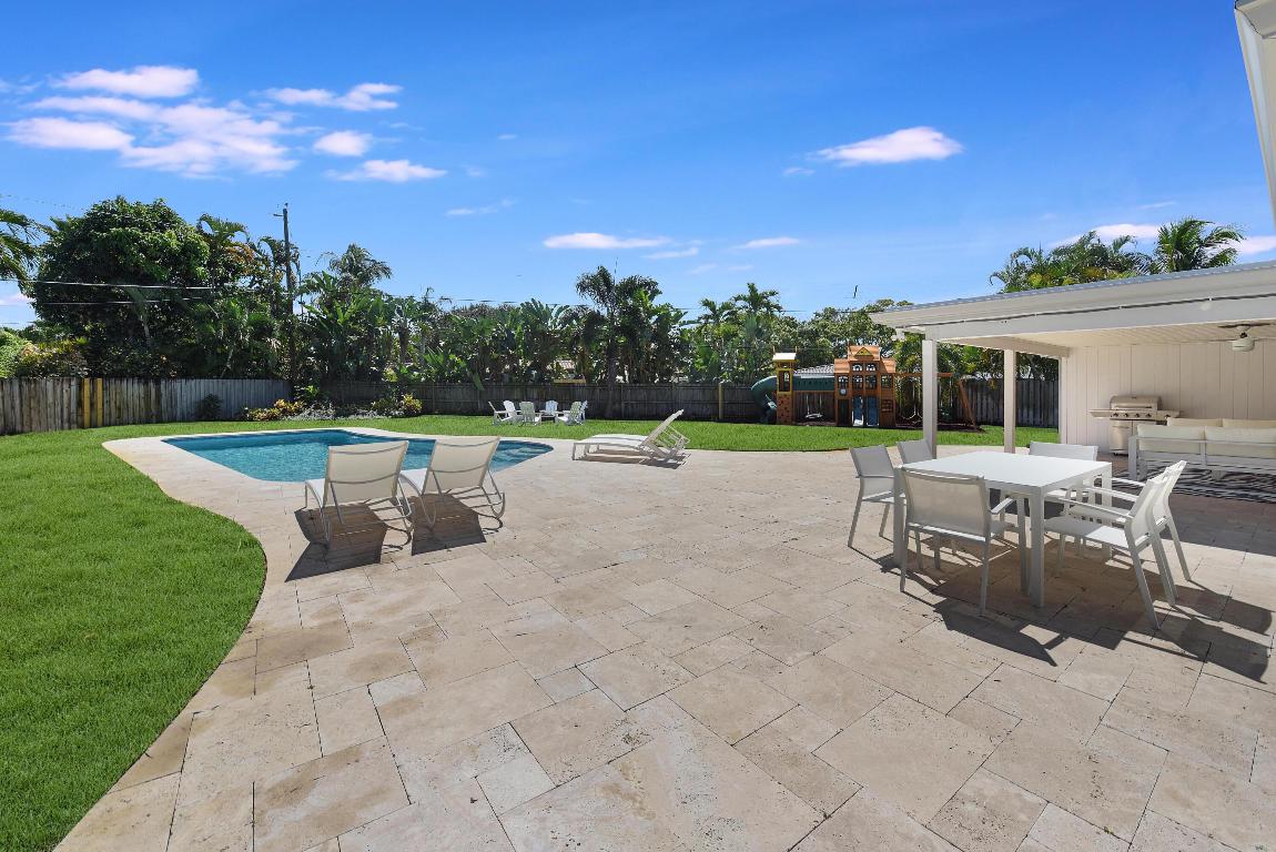 2350 NE 50th Street