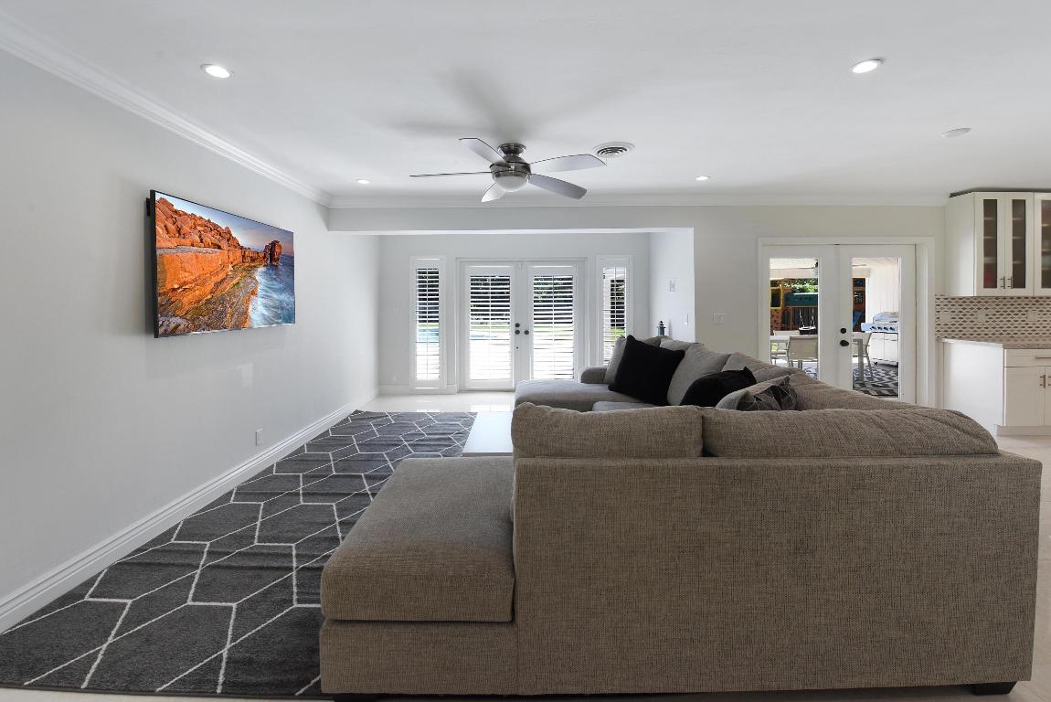 2350 NE 50th Street