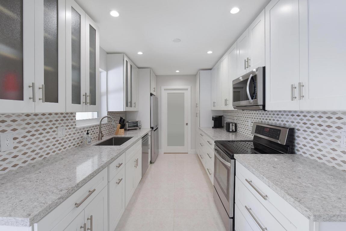 2350 NE 50th Street