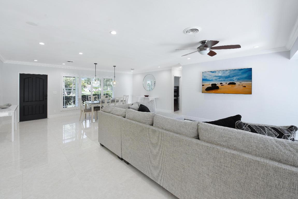 2350 NE 50th Street