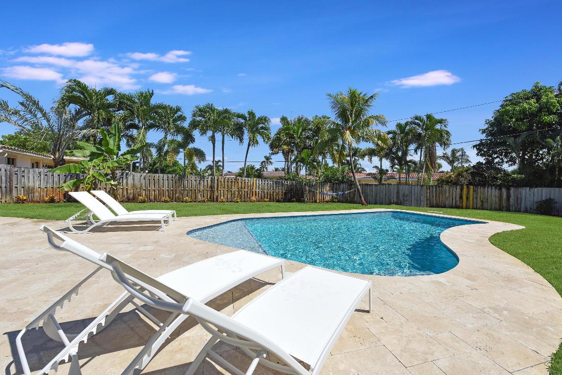 2350 NE 50th Street