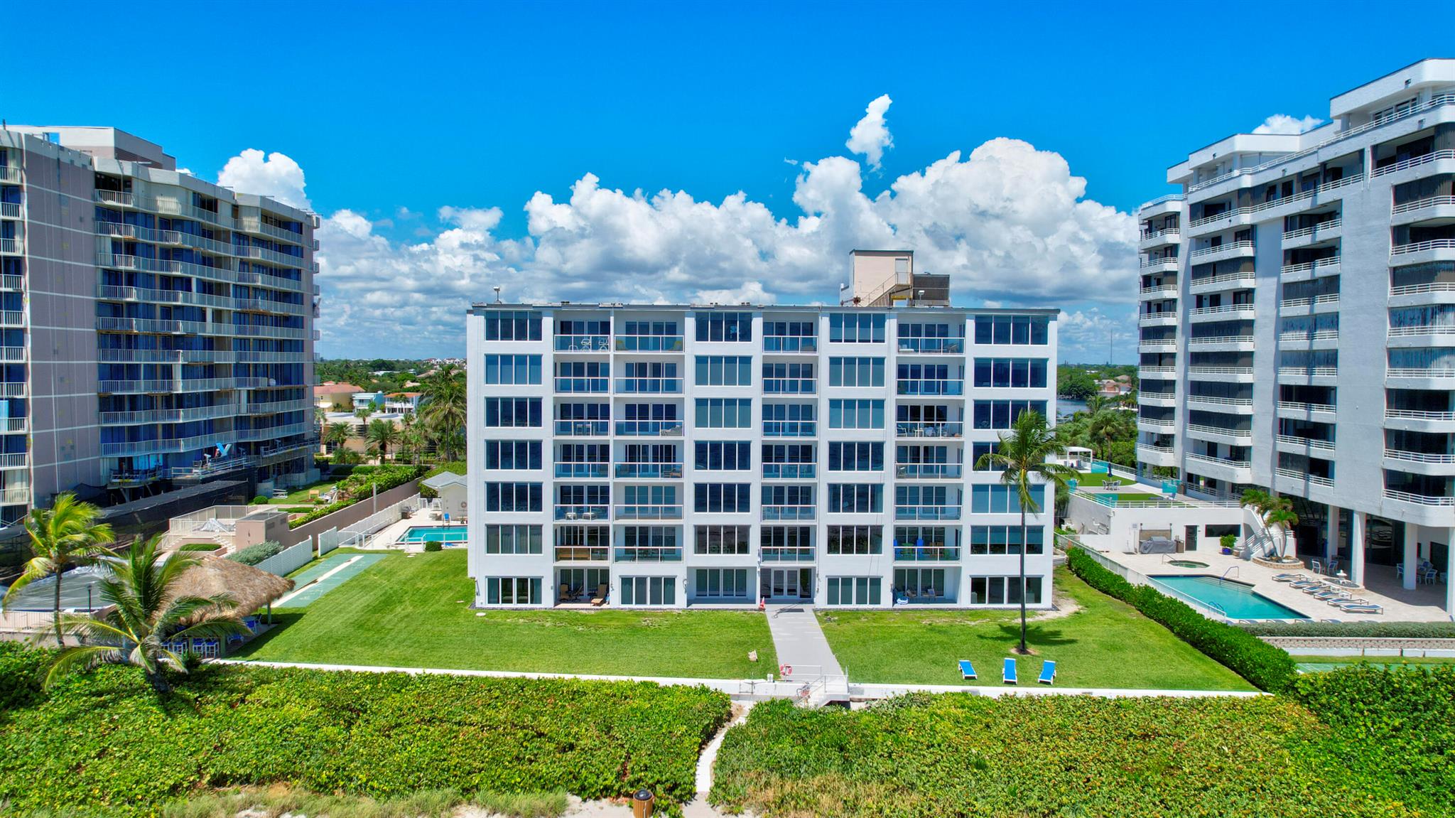 2909 S Ocean Boulevard 4c4