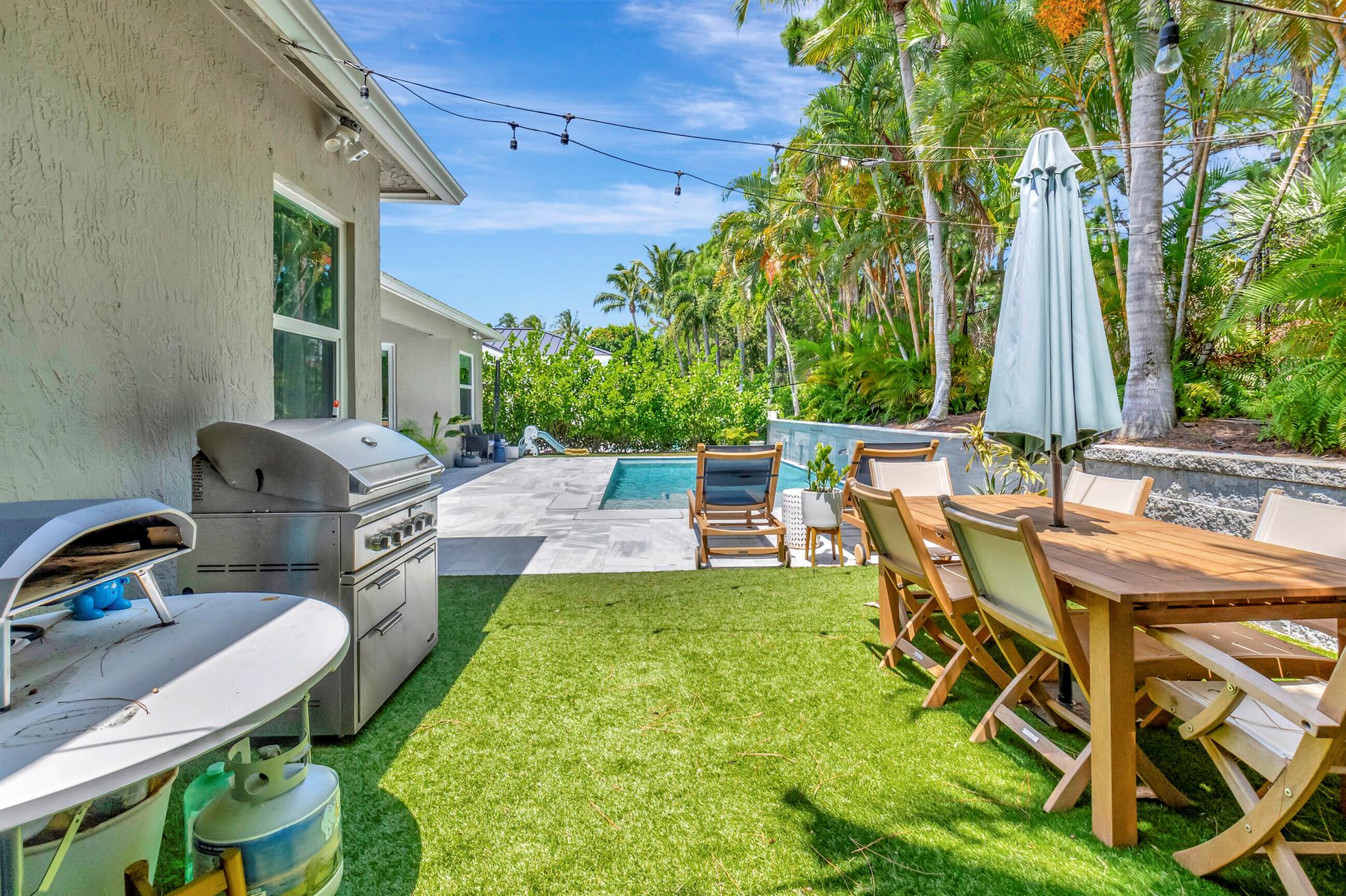 11 Lake Eden Drive