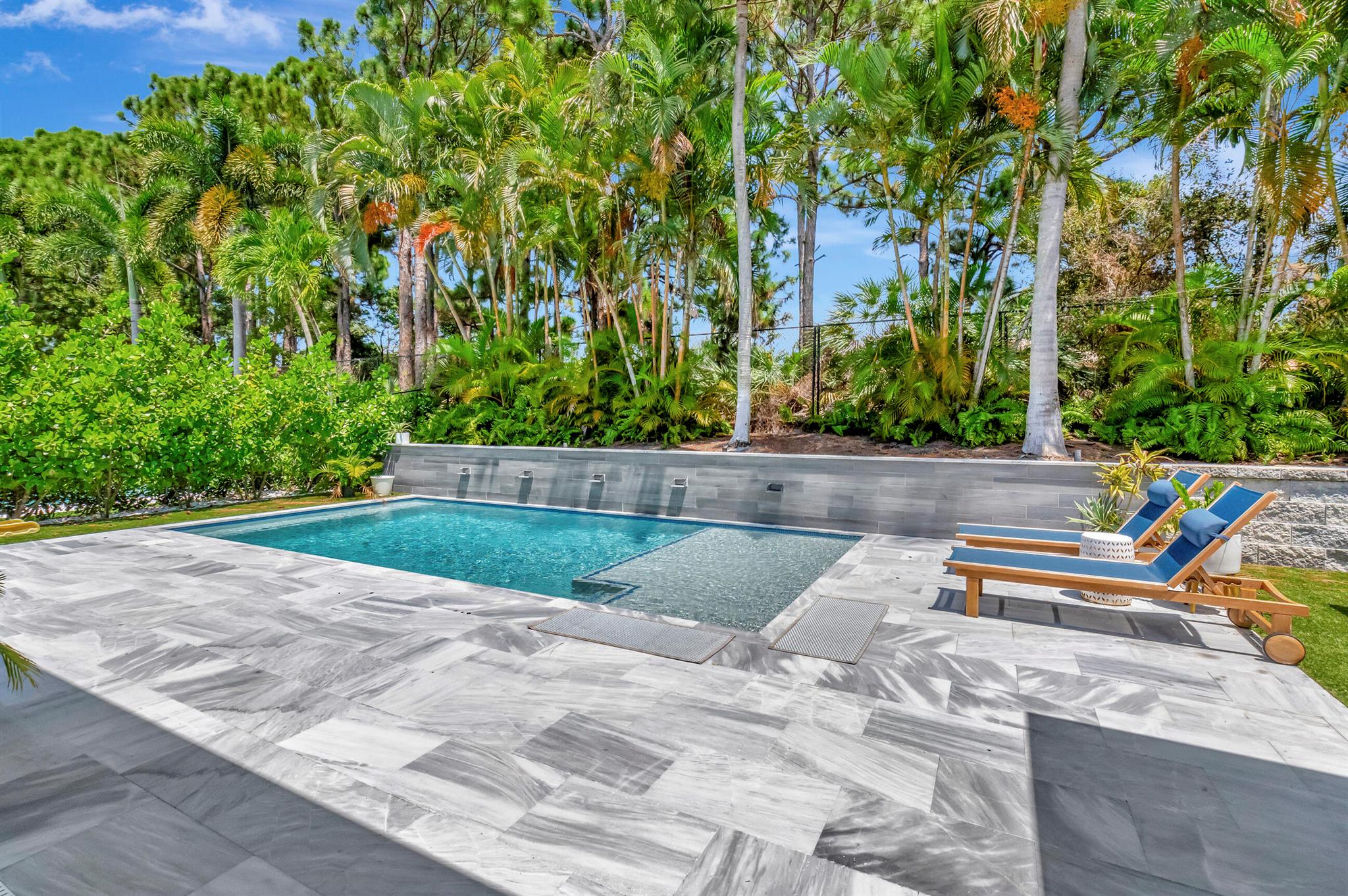 11 Lake Eden Drive