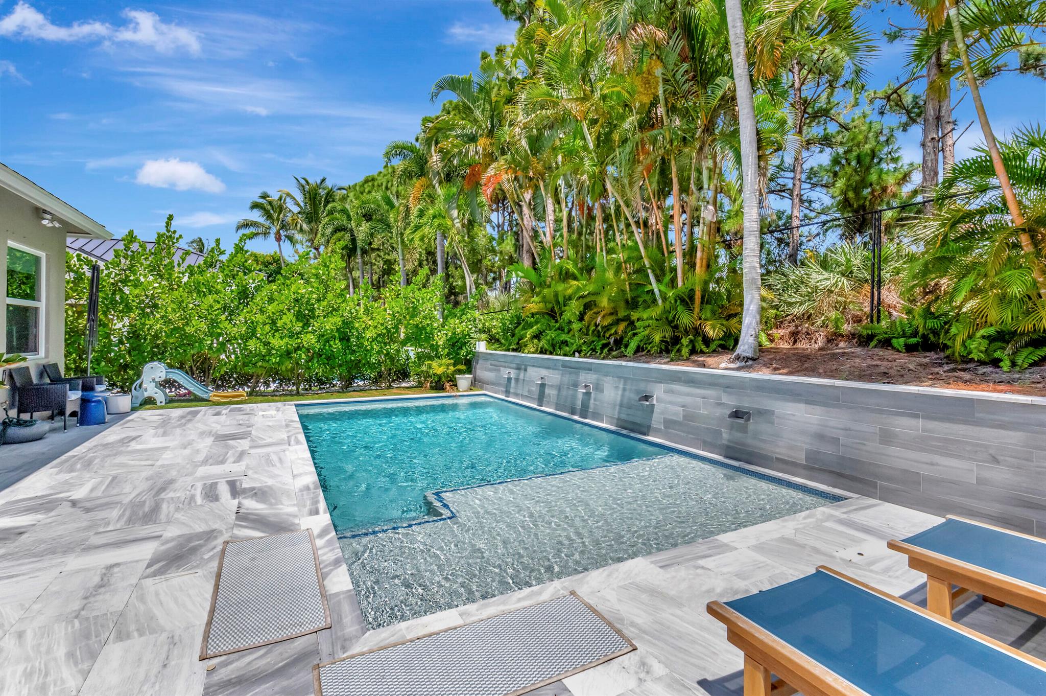 11 Lake Eden Drive