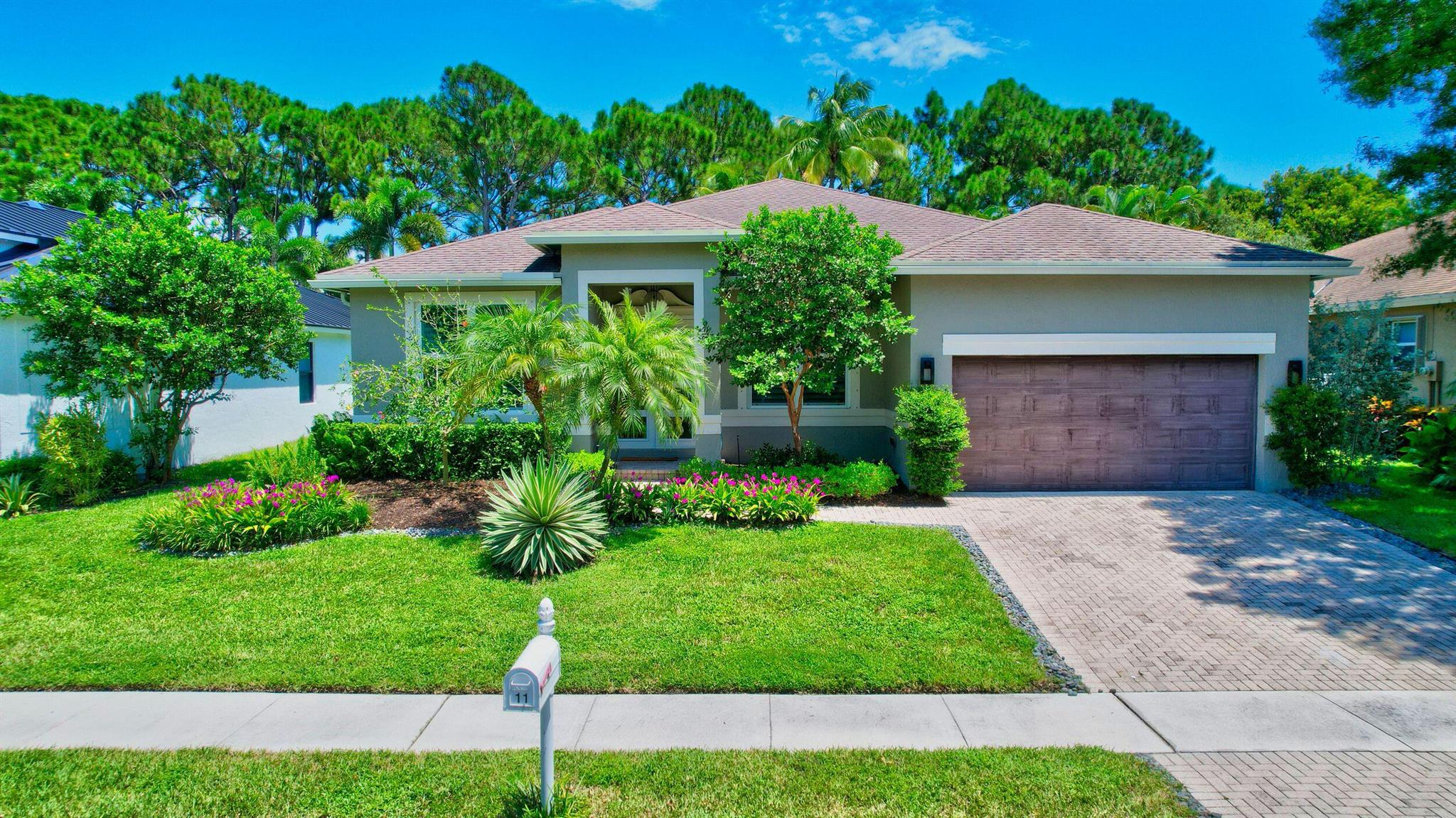 11 Lake Eden Drive