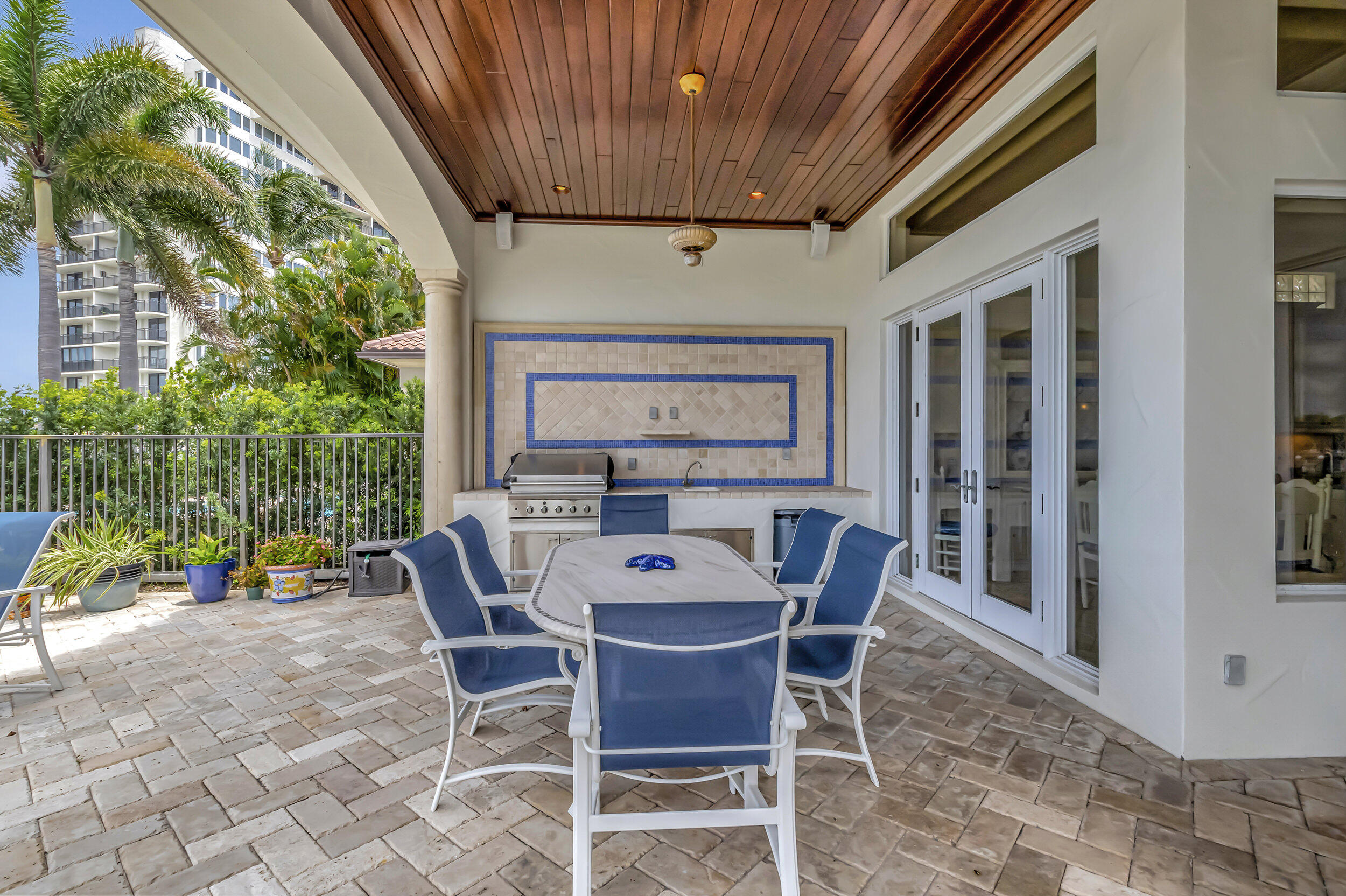 4024 S Ocean Boulevard