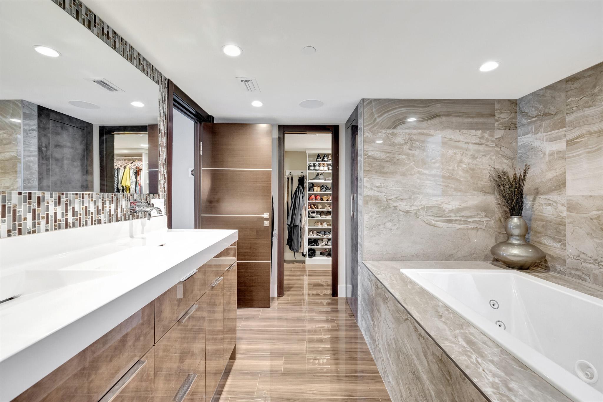 3115 S Ocean Boulevard 103