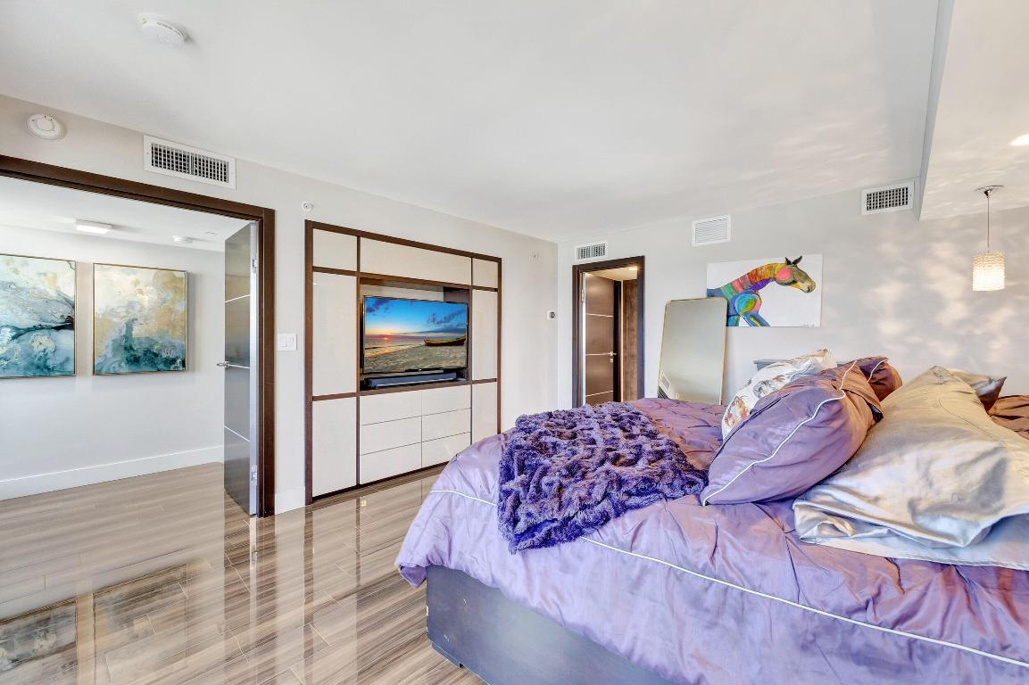 3115 S Ocean Boulevard 103