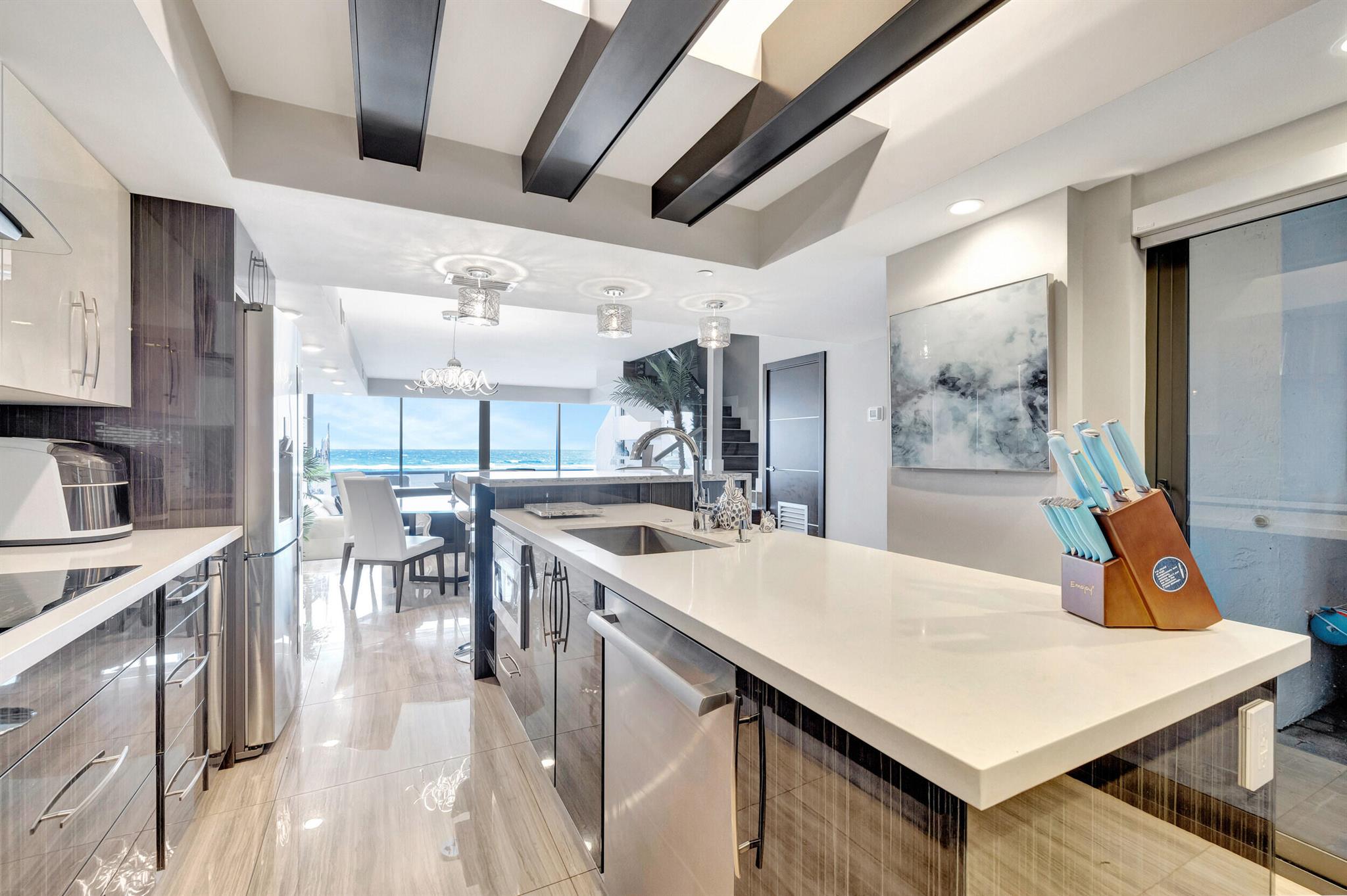 3115 S Ocean Boulevard 103