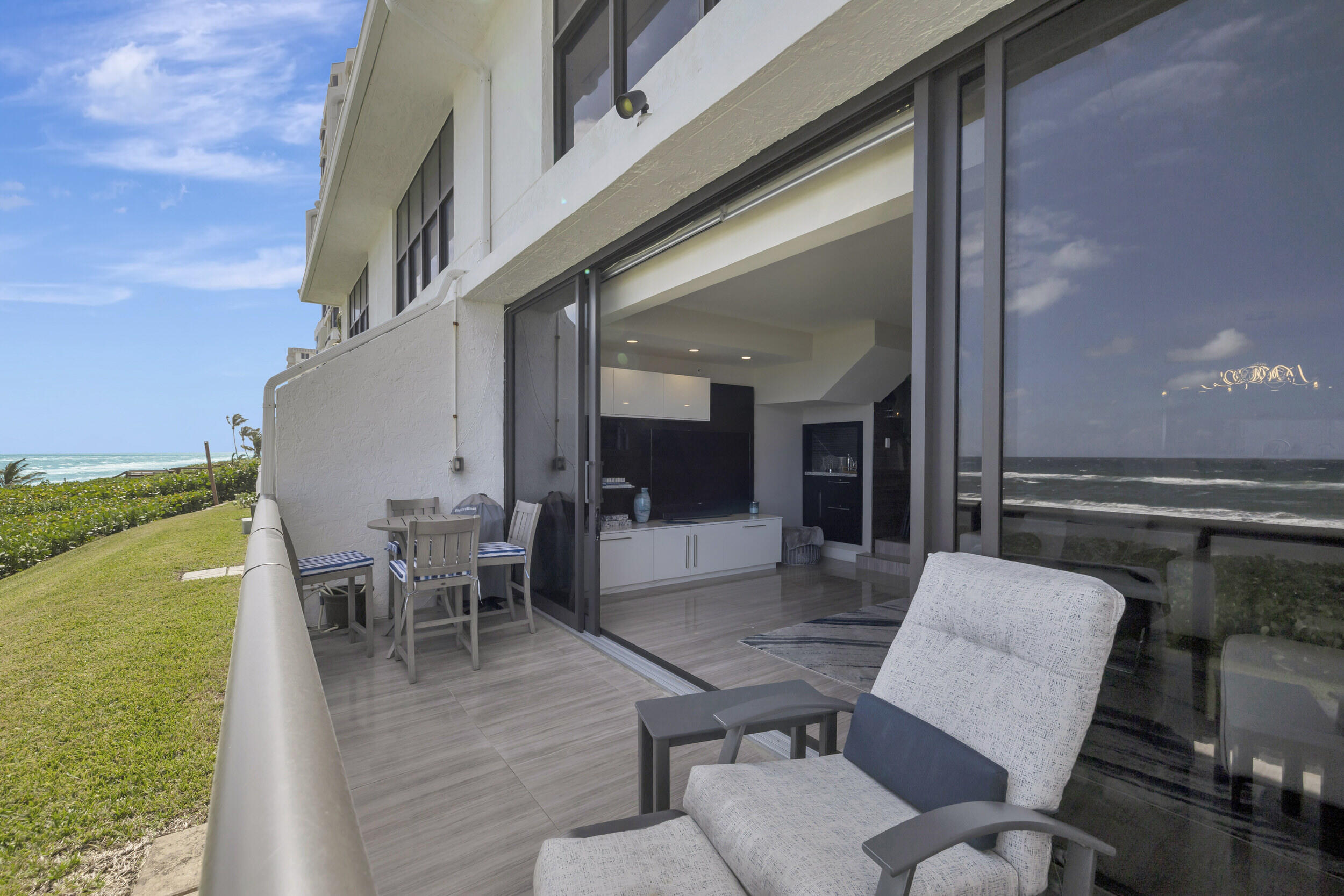 3115 S Ocean Boulevard 103