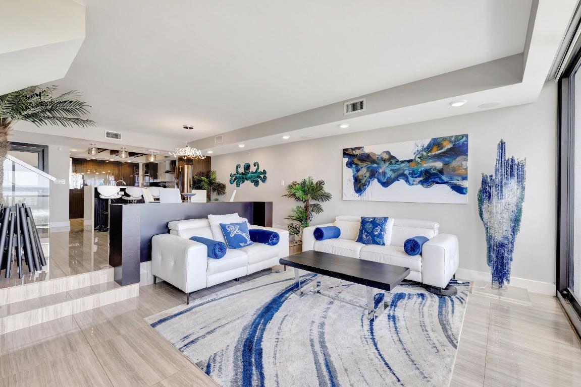 3115 S Ocean Boulevard 103