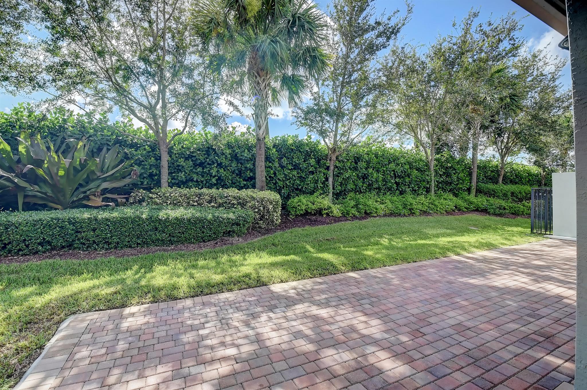 13688 Imperial Topaz Trail