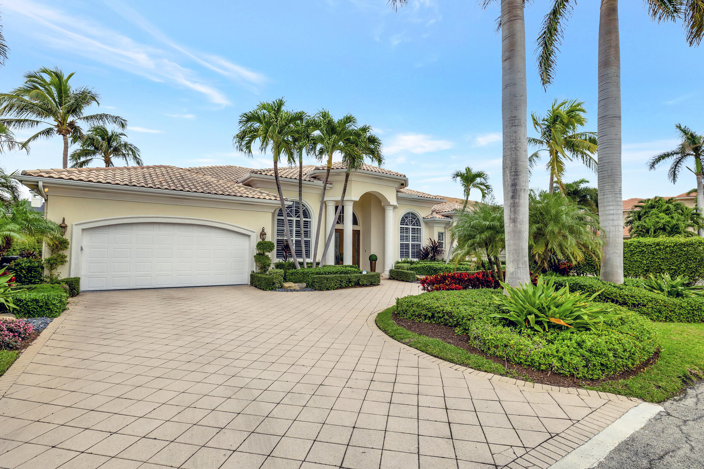 955 Gardenia Drive