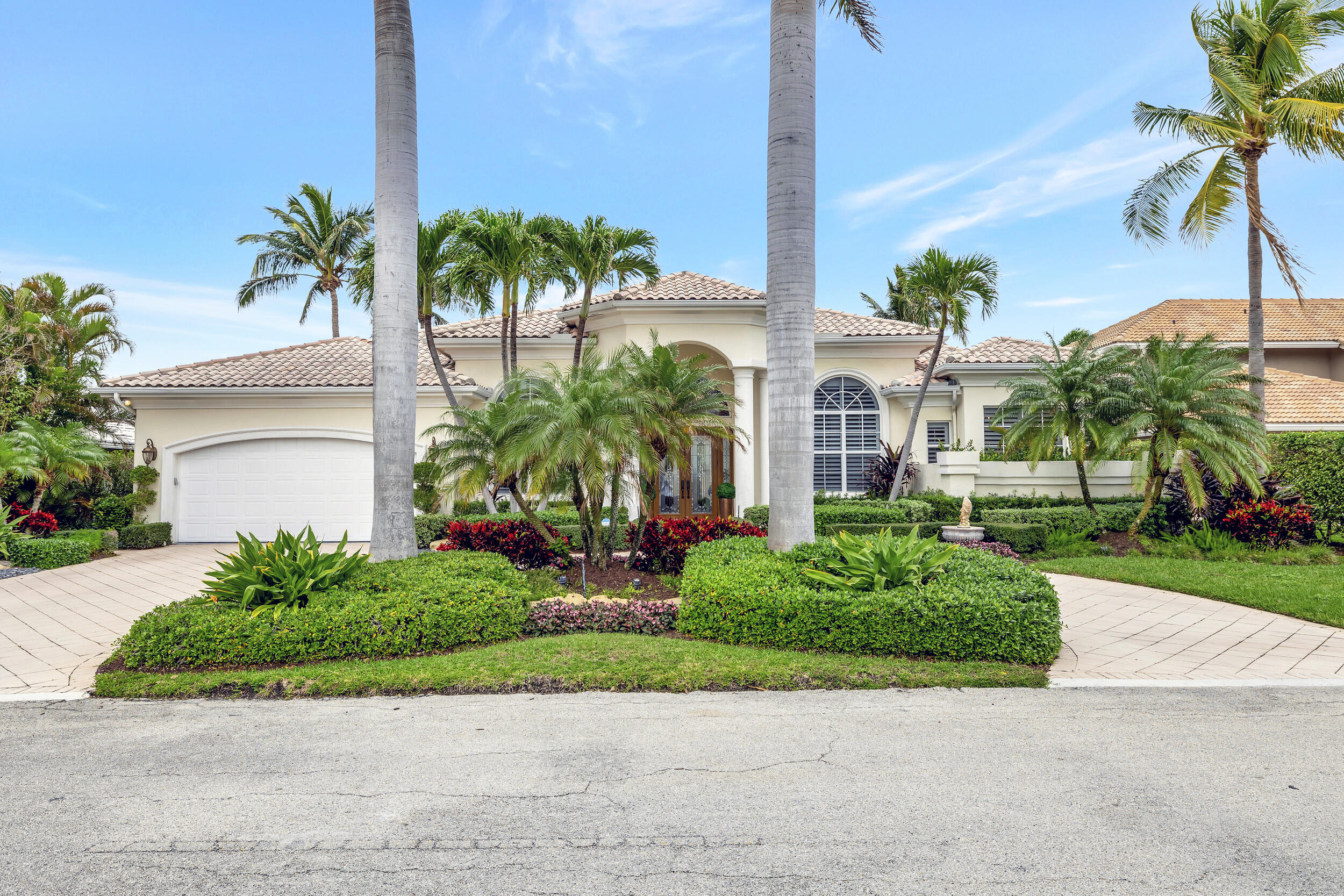 955 Gardenia Drive