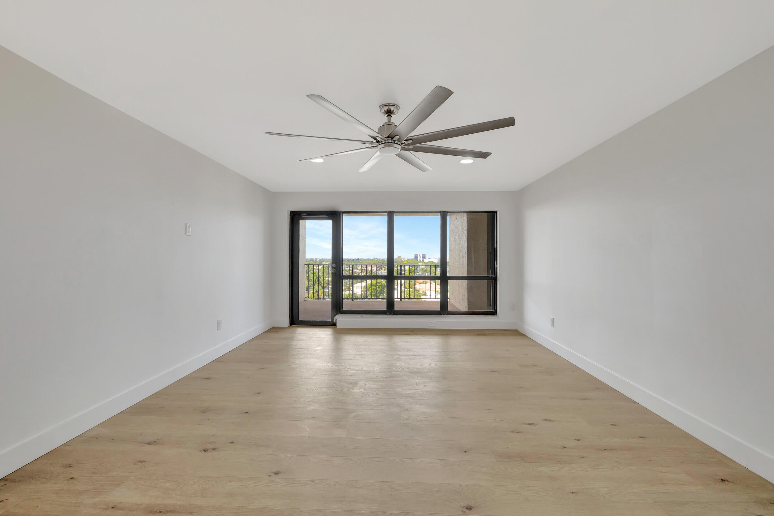 1800 S Ocean Boulevard 910