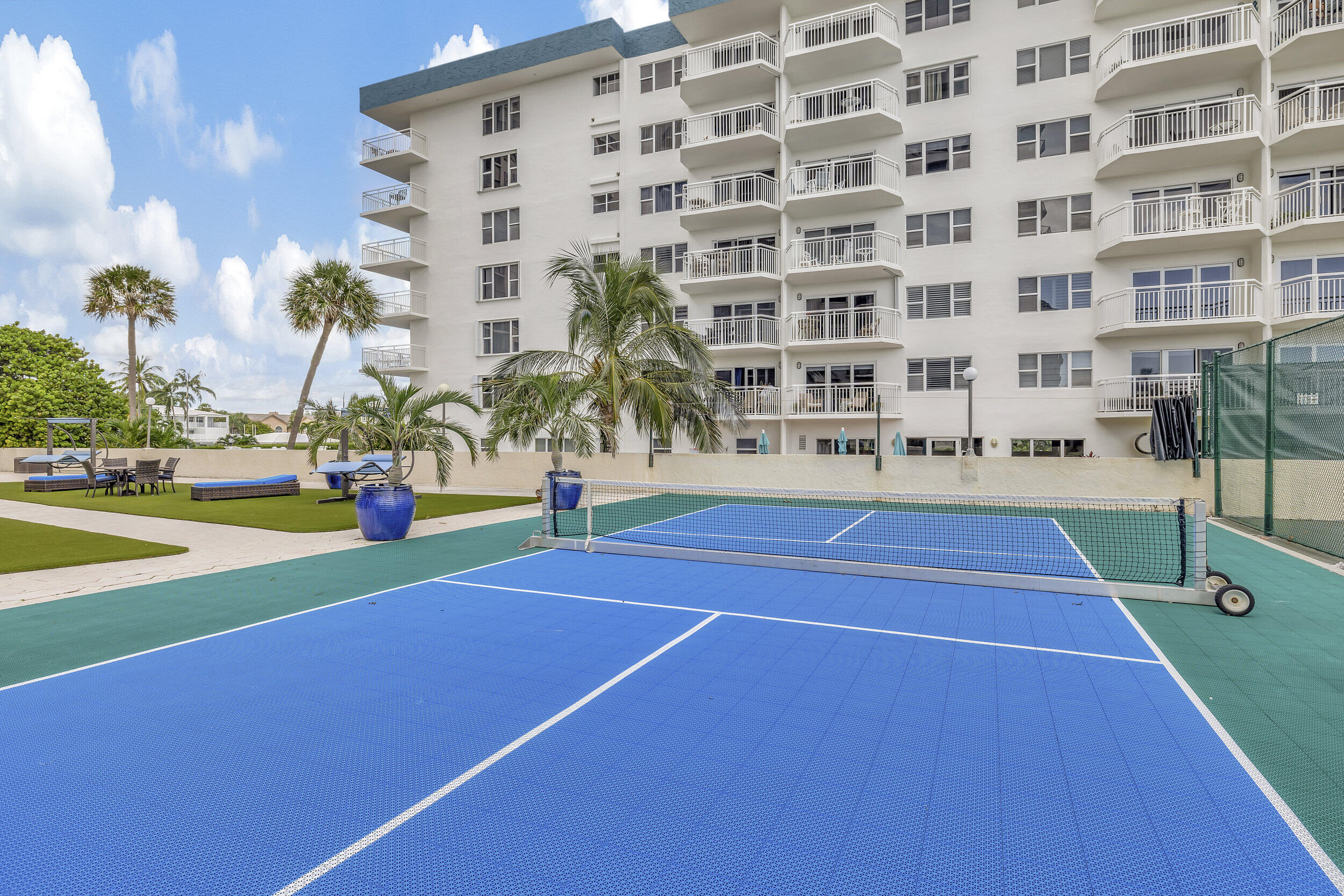 1800 S Ocean Boulevard 910