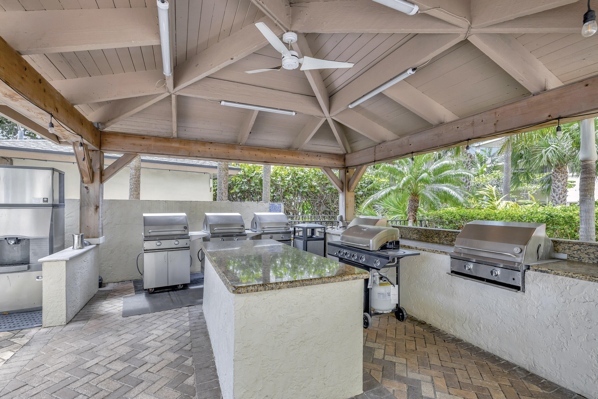 1800 S Ocean Boulevard 910