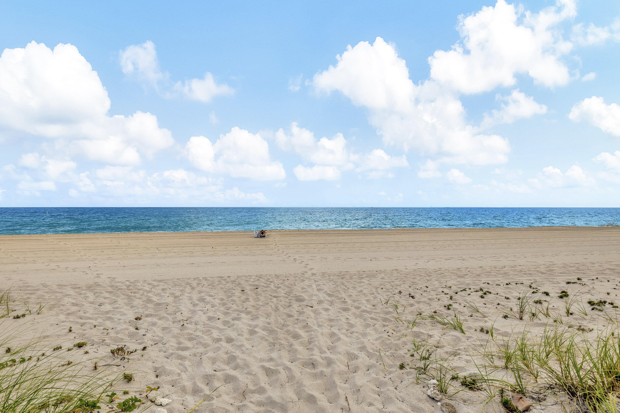1800 S Ocean Boulevard 910