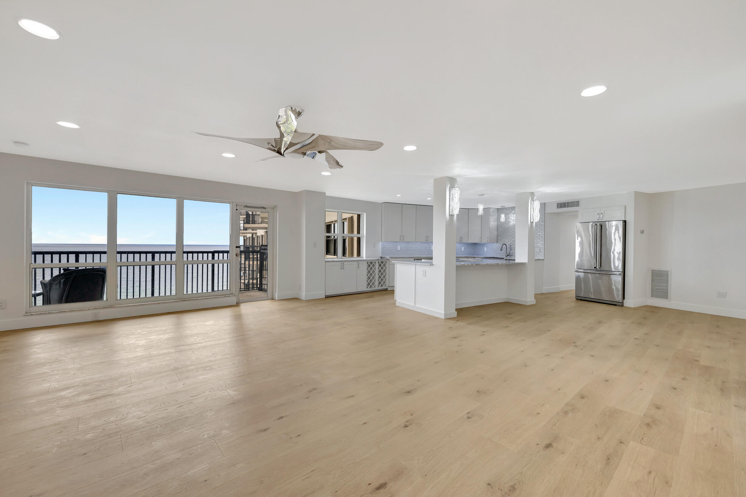 1800 S Ocean Boulevard 910