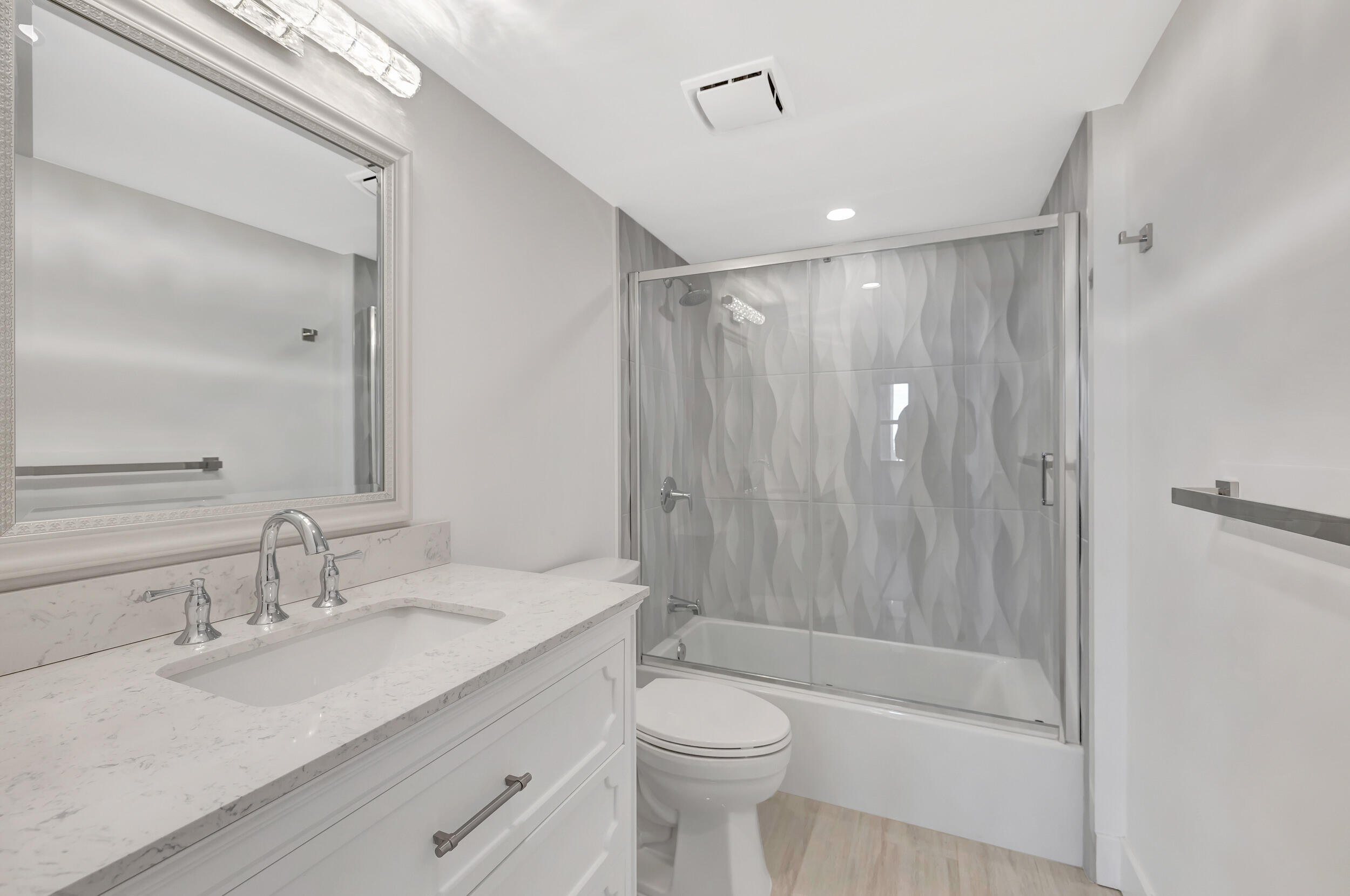 1800 S Ocean Boulevard 910