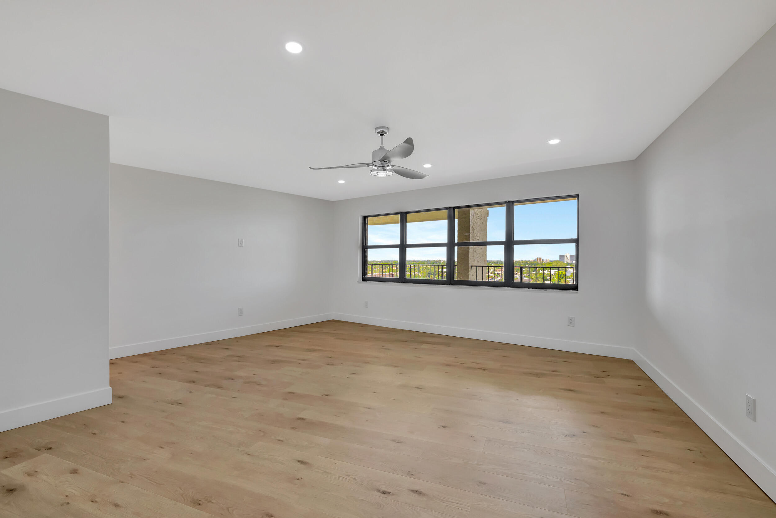 1800 S Ocean Boulevard 910