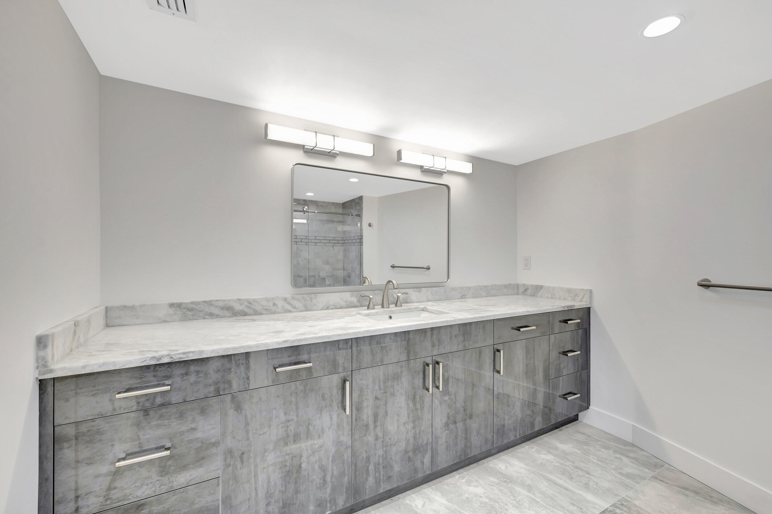 1800 S Ocean Boulevard 910