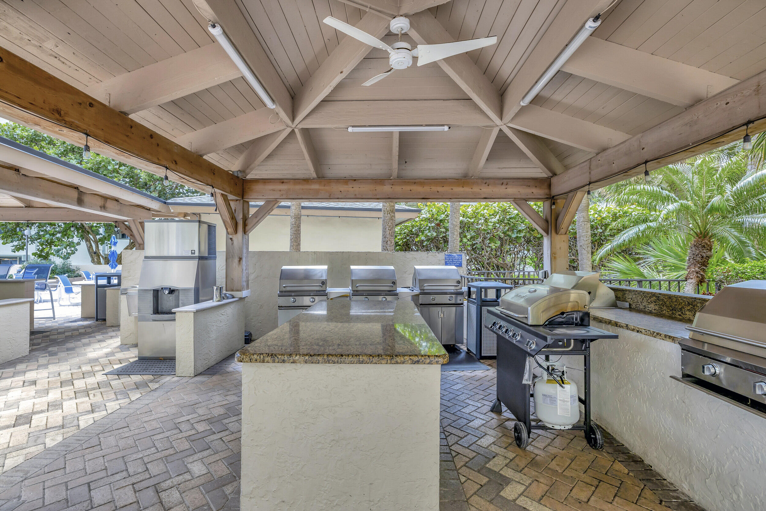 1800 S Ocean Boulevard 910