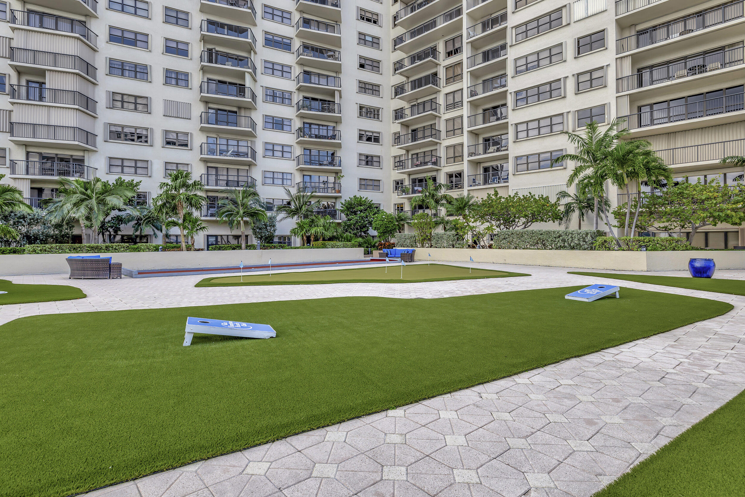 1800 S Ocean Boulevard 910