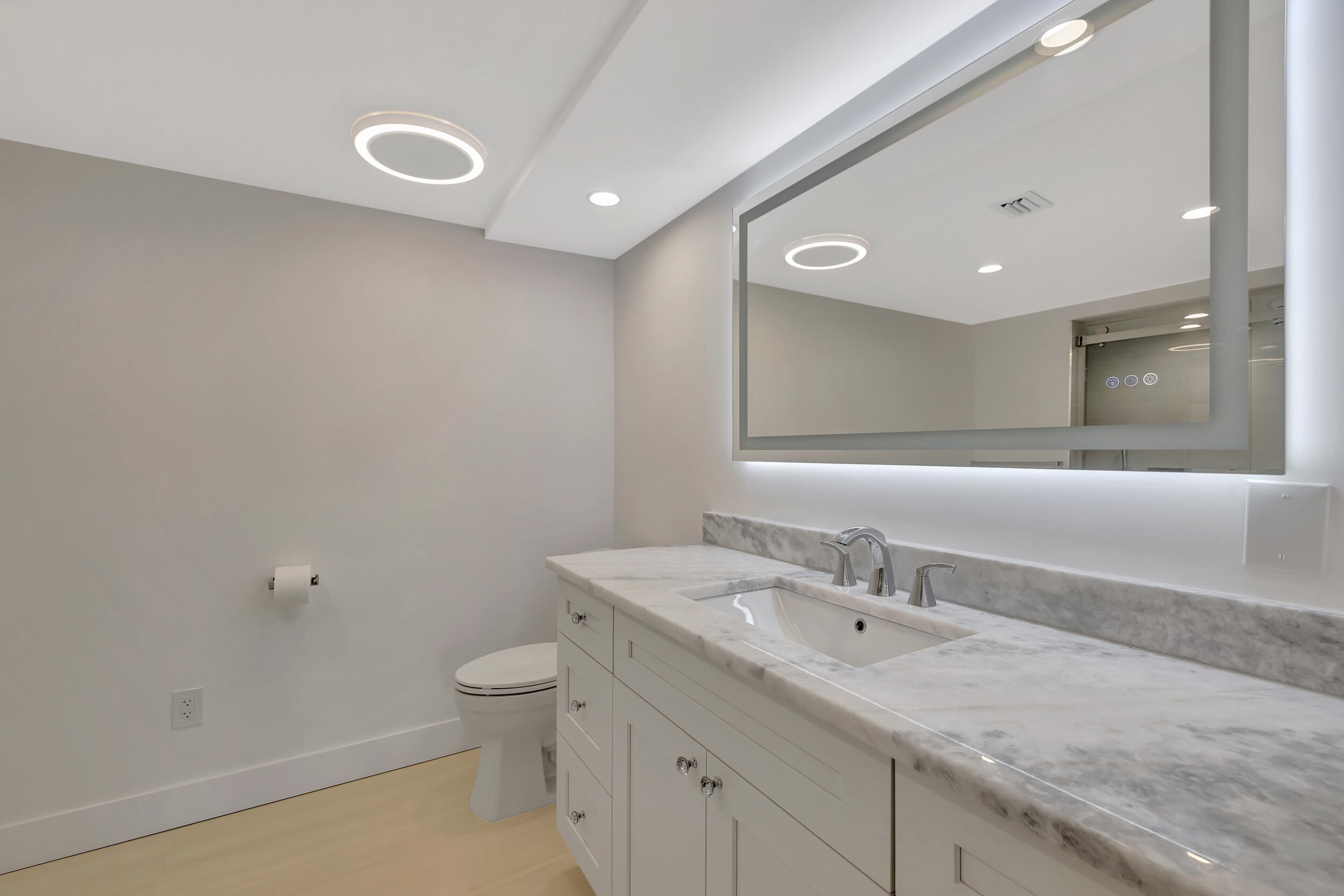 1800 S Ocean Boulevard 910