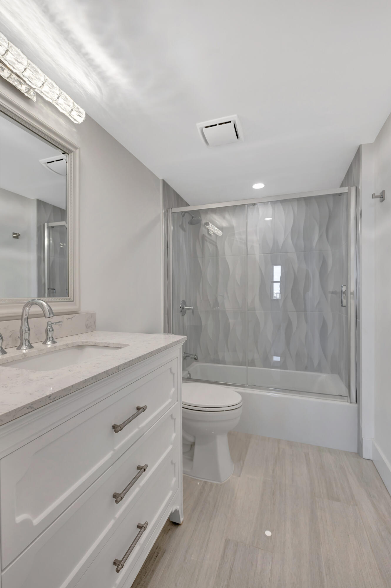 1800 S Ocean Boulevard 910