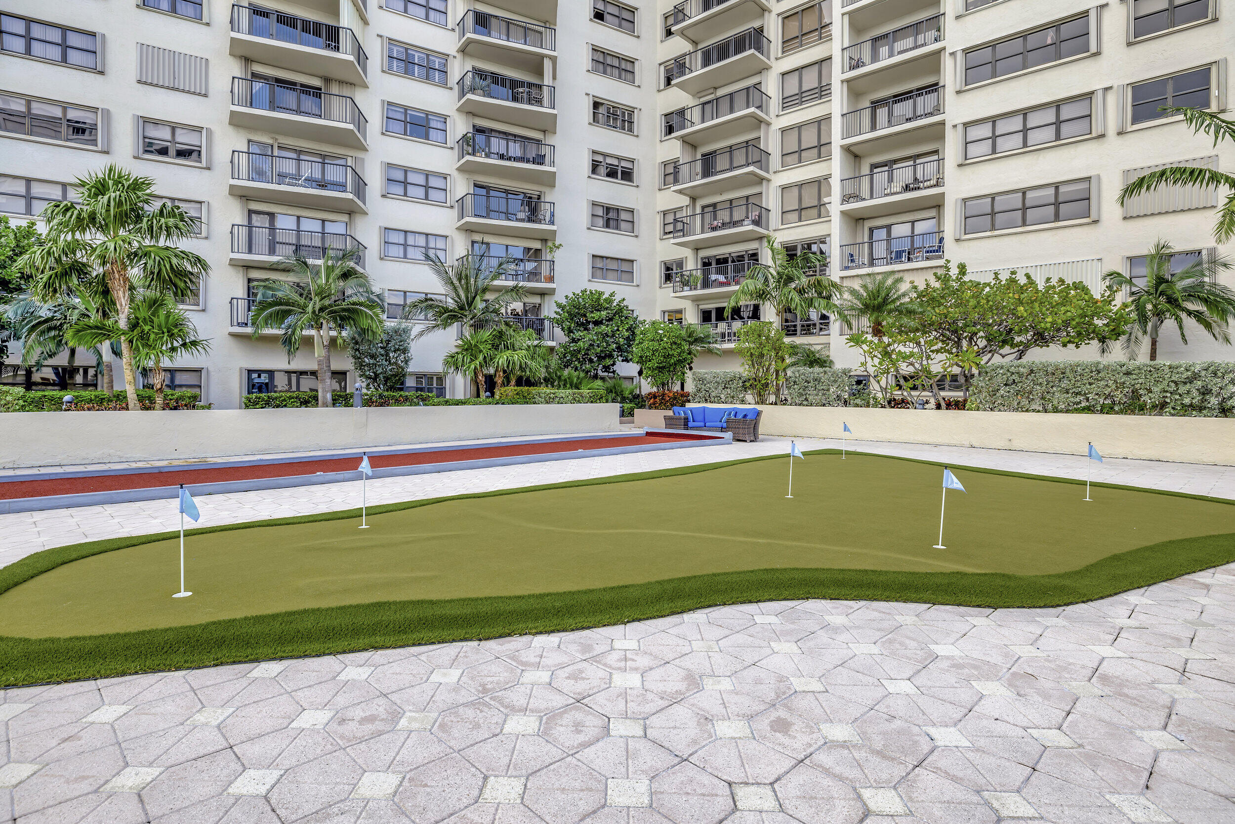 1800 S Ocean Boulevard 910