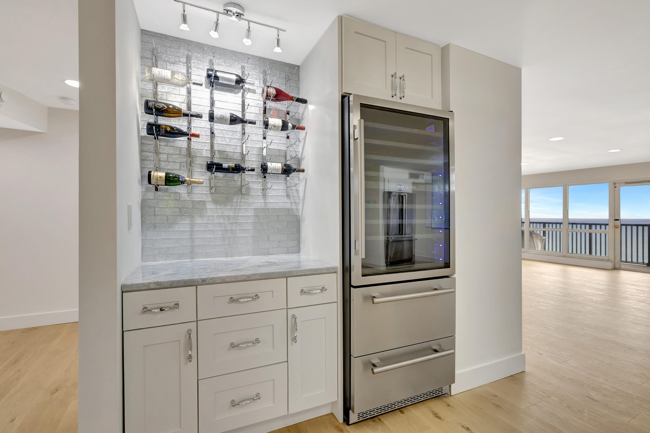 1800 S Ocean Boulevard 910