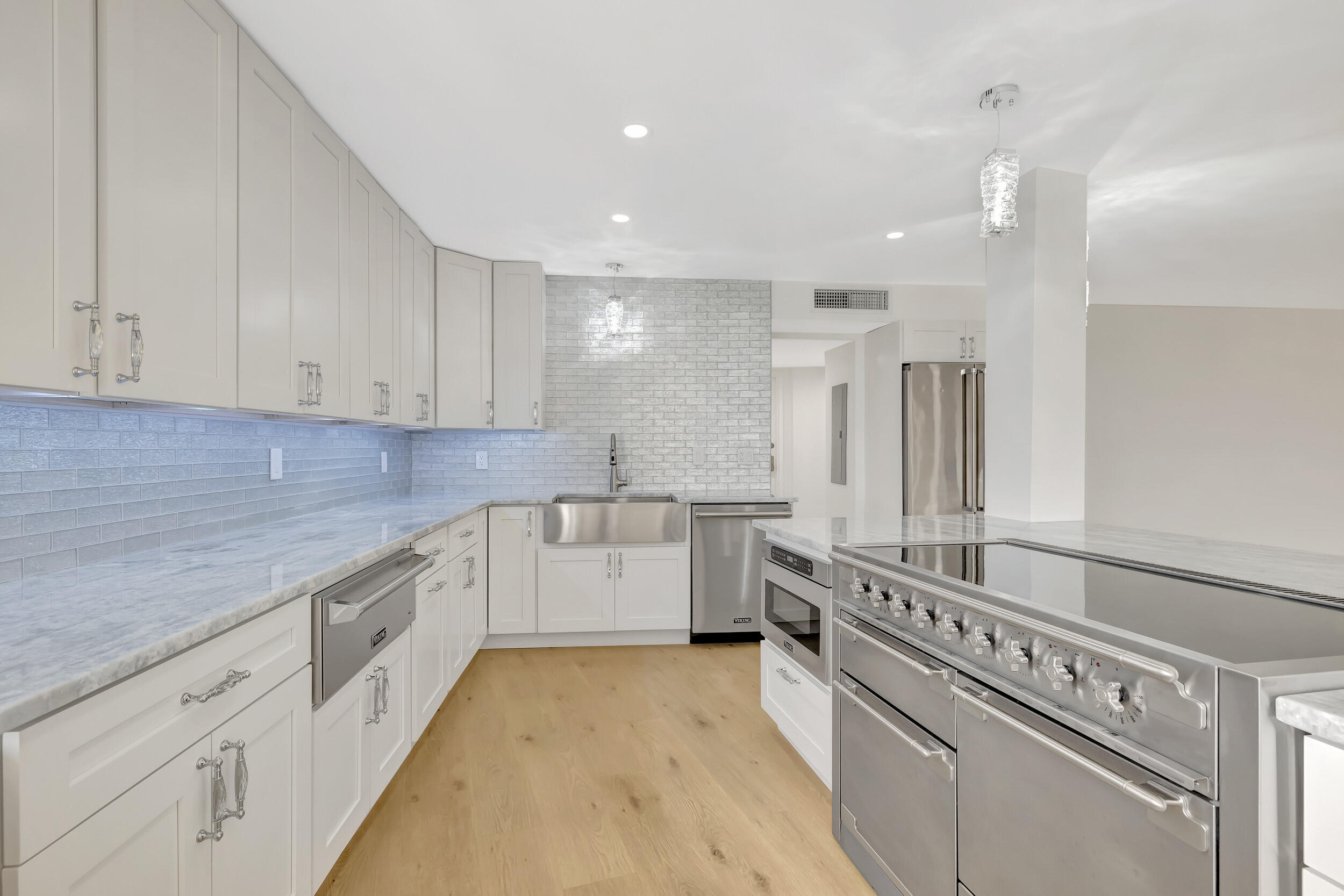 1800 S Ocean Boulevard 910