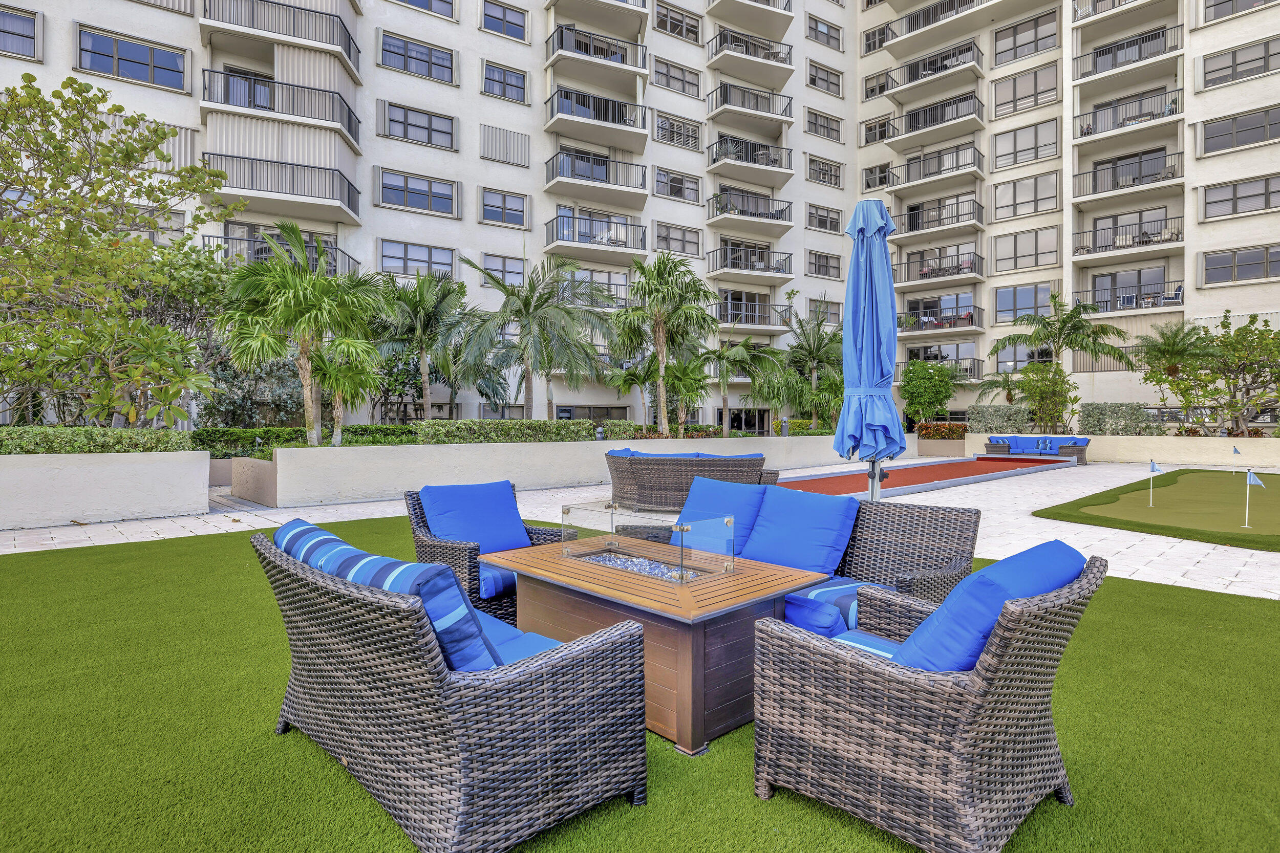 1800 S Ocean Boulevard 910