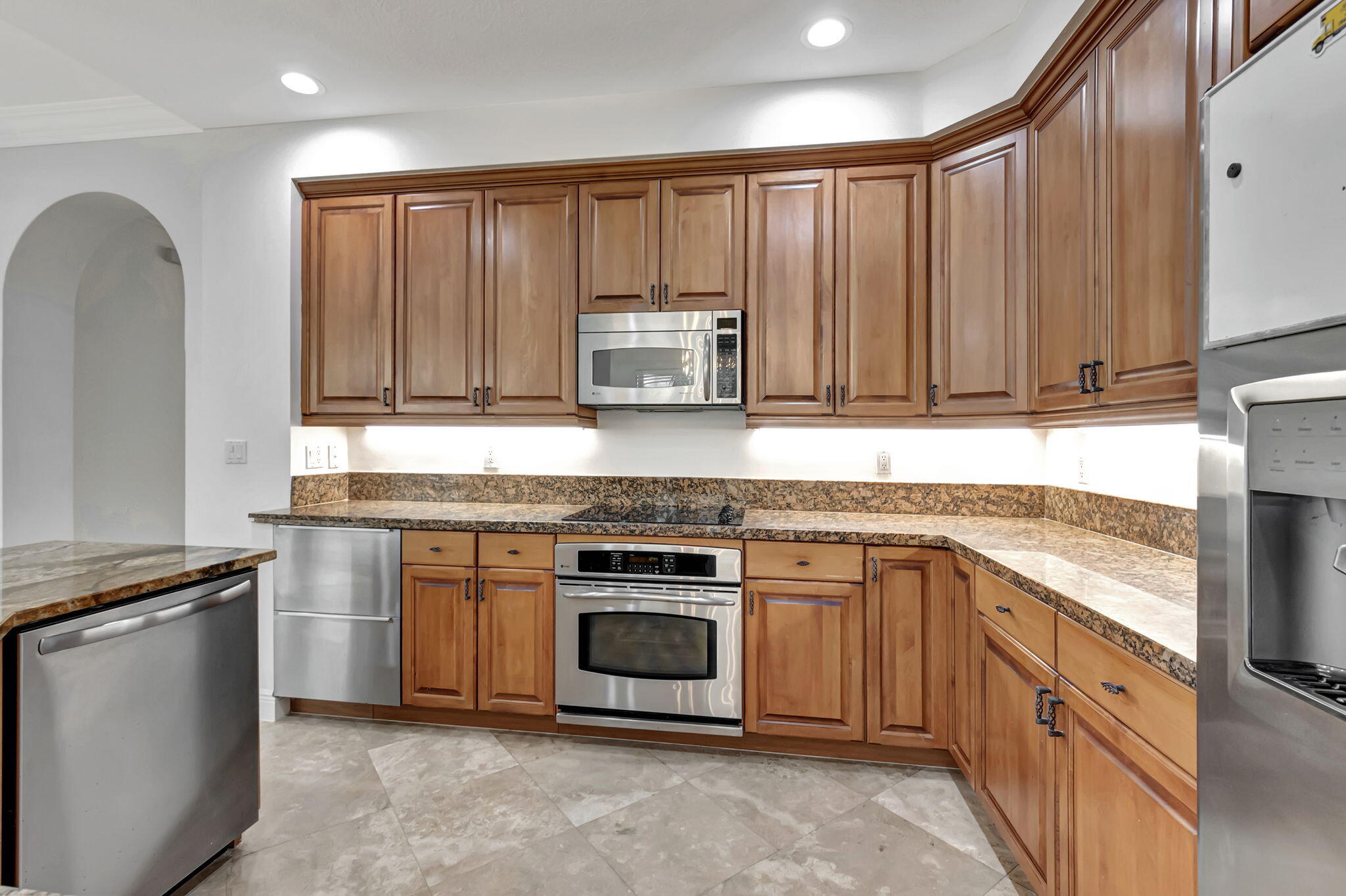 99 Via Poinciana Street