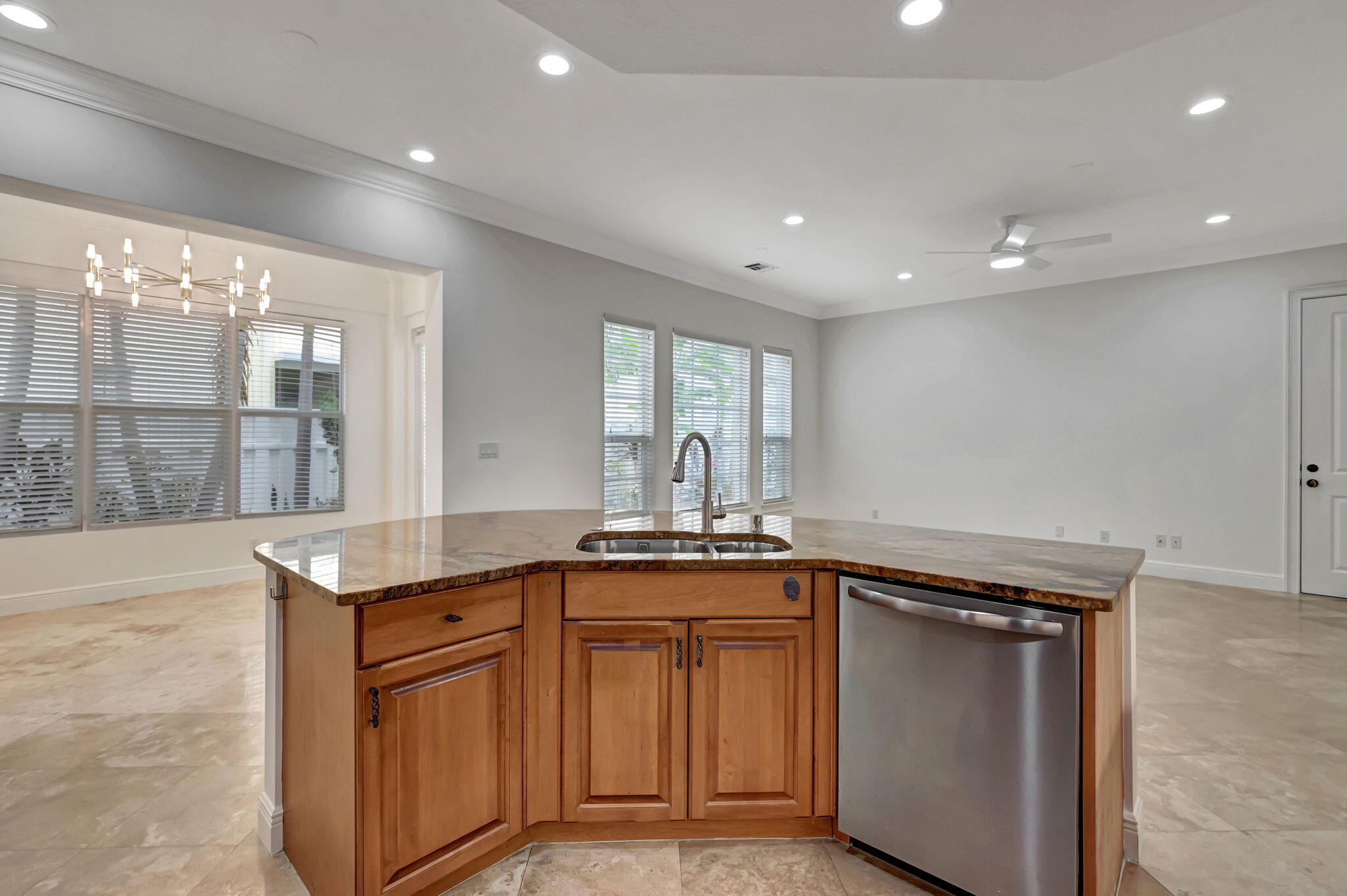99 Via Poinciana Street
