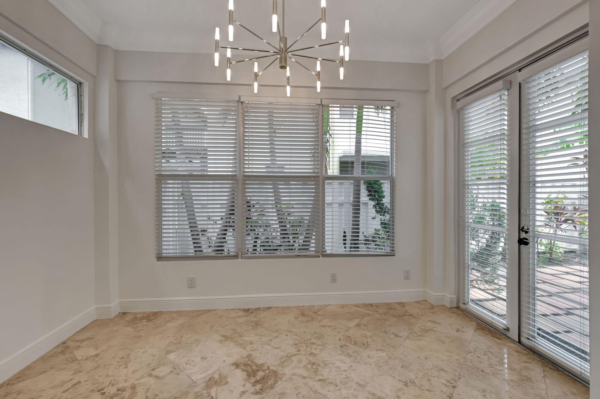 99 Via Poinciana Street