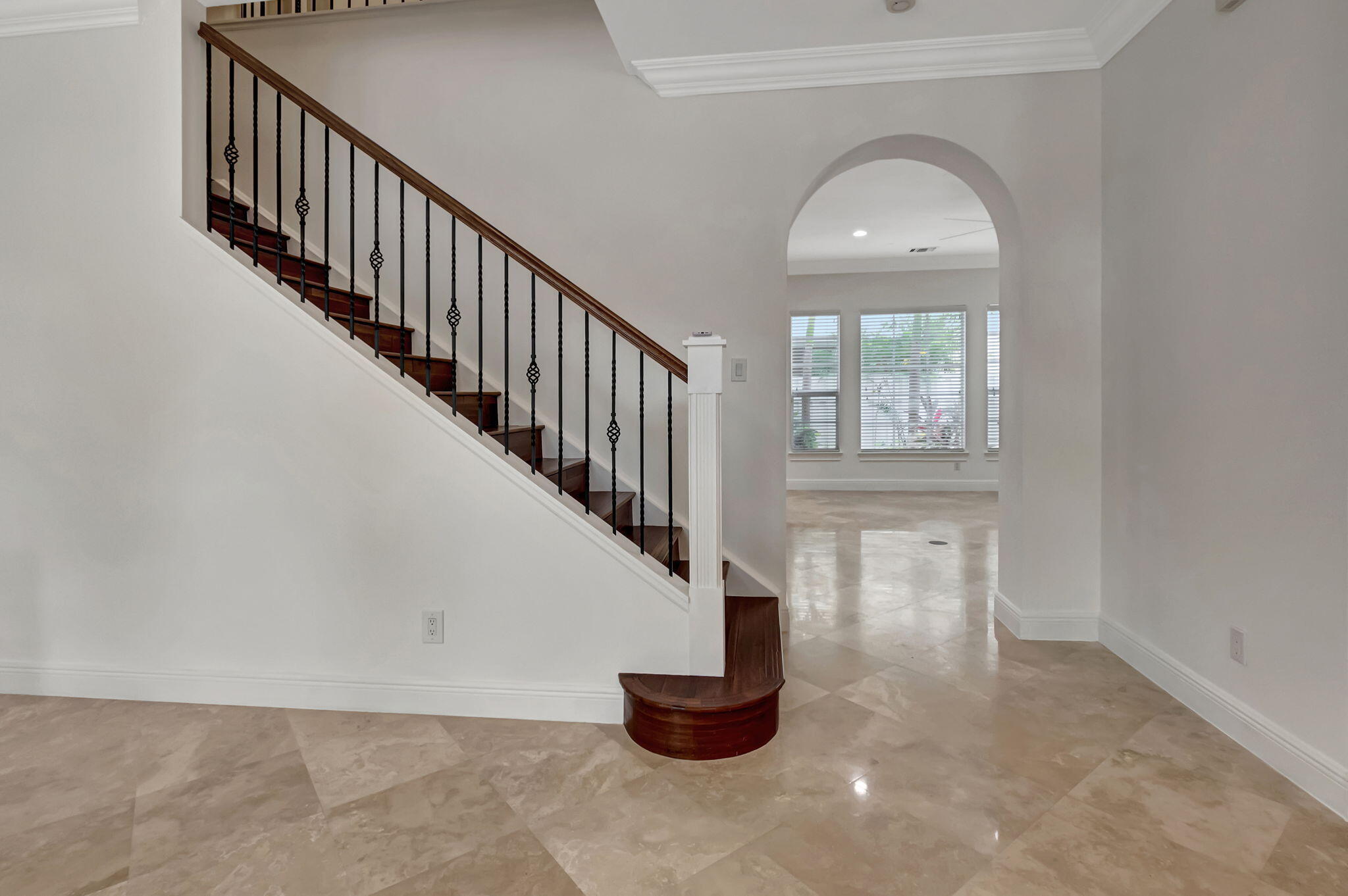 99 Via Poinciana Street