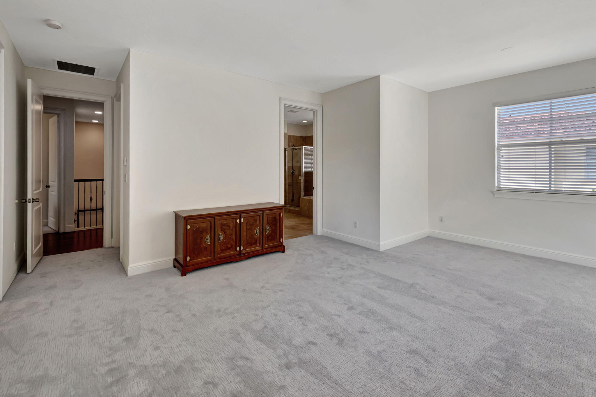 99 Via Poinciana Street
