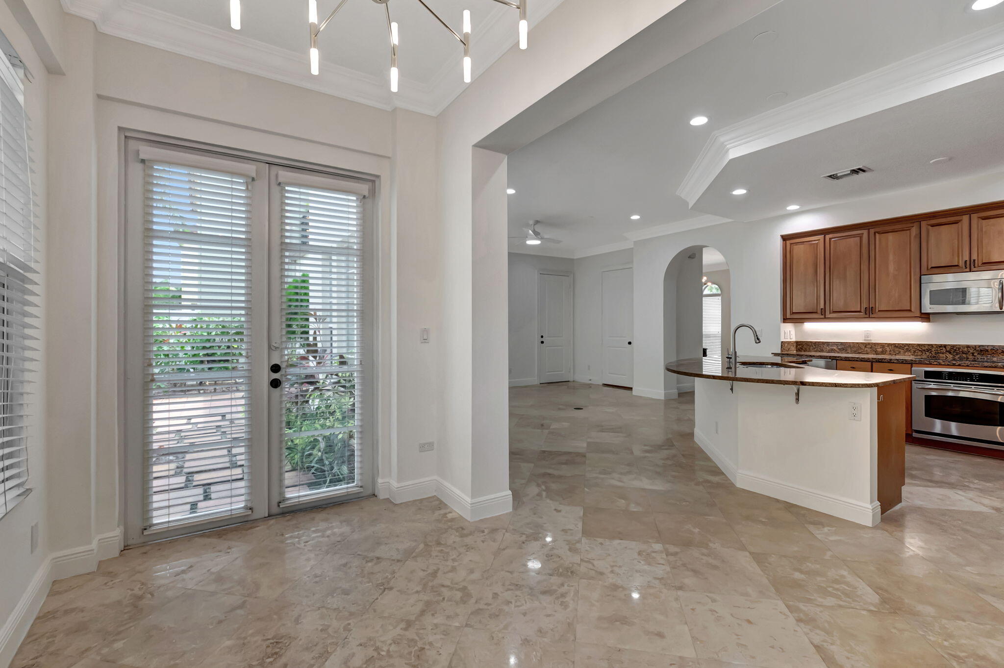 99 Via Poinciana Street